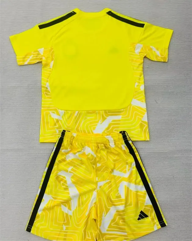 Kids Celtic Home Goalkeeper Suit 26/27