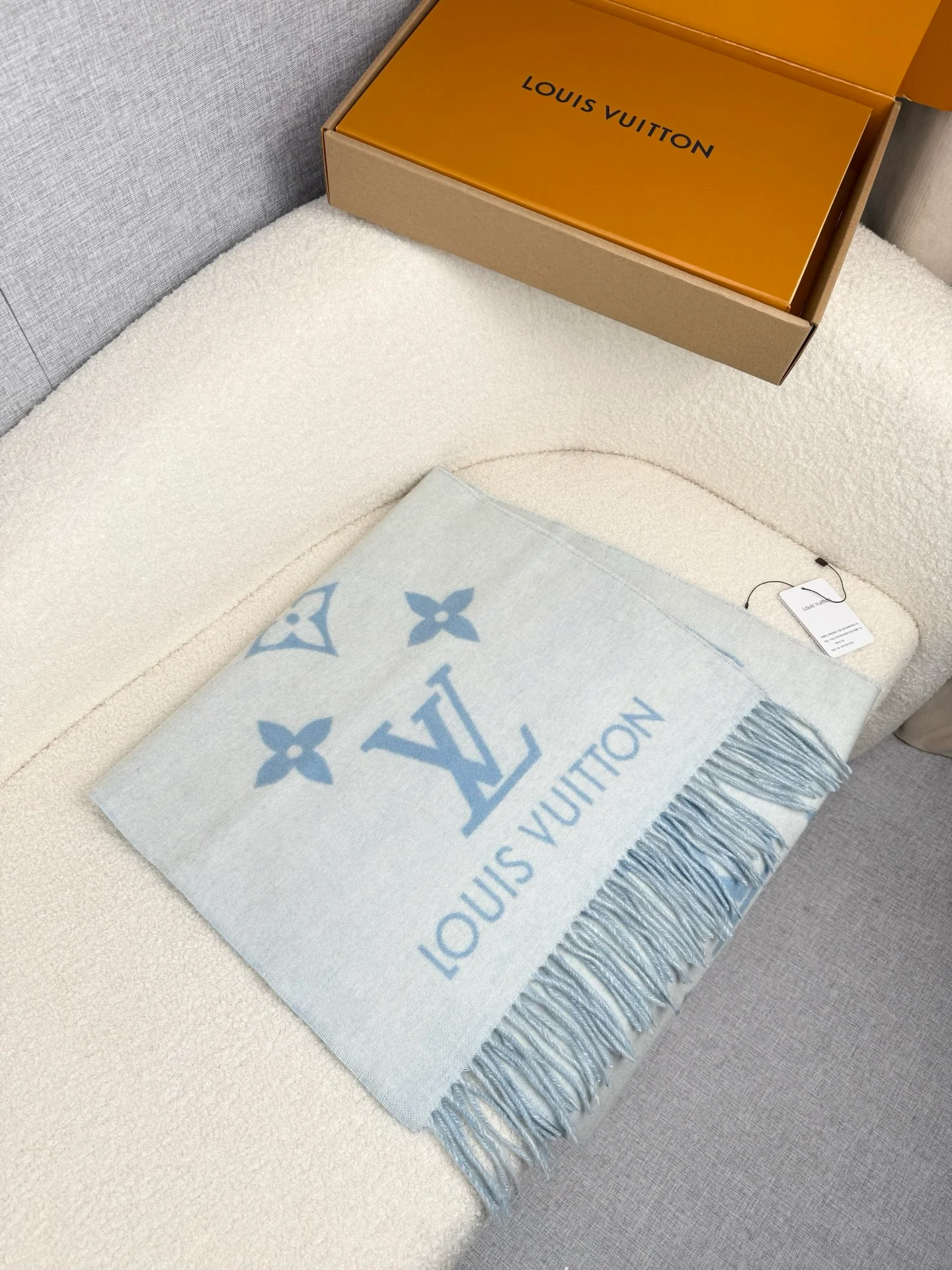 Louis New Shawl and Scarf Dual Use