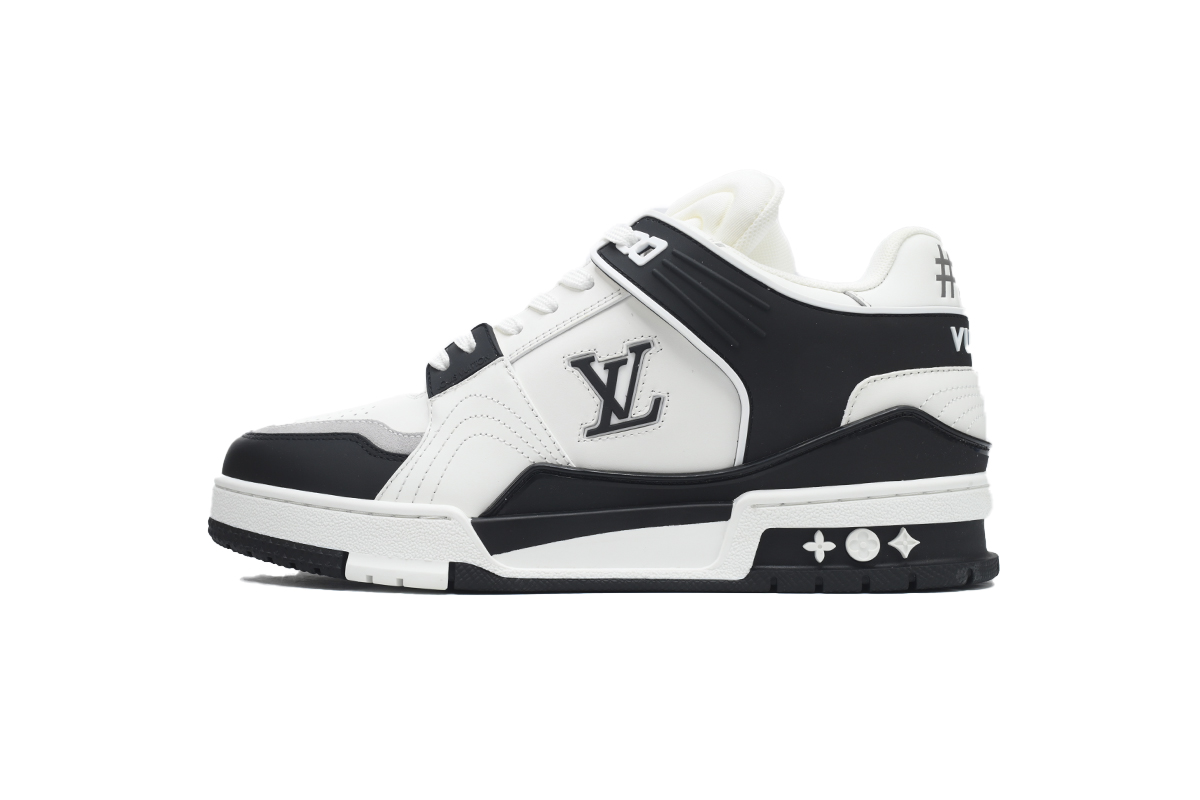 Pkkicks God Batch LOUIS VUITTON Trainer Black and White