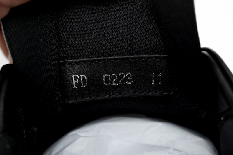 Pkkicks God Batch LOUIS VUITTON Cowboy Black Gray 1AAHS2