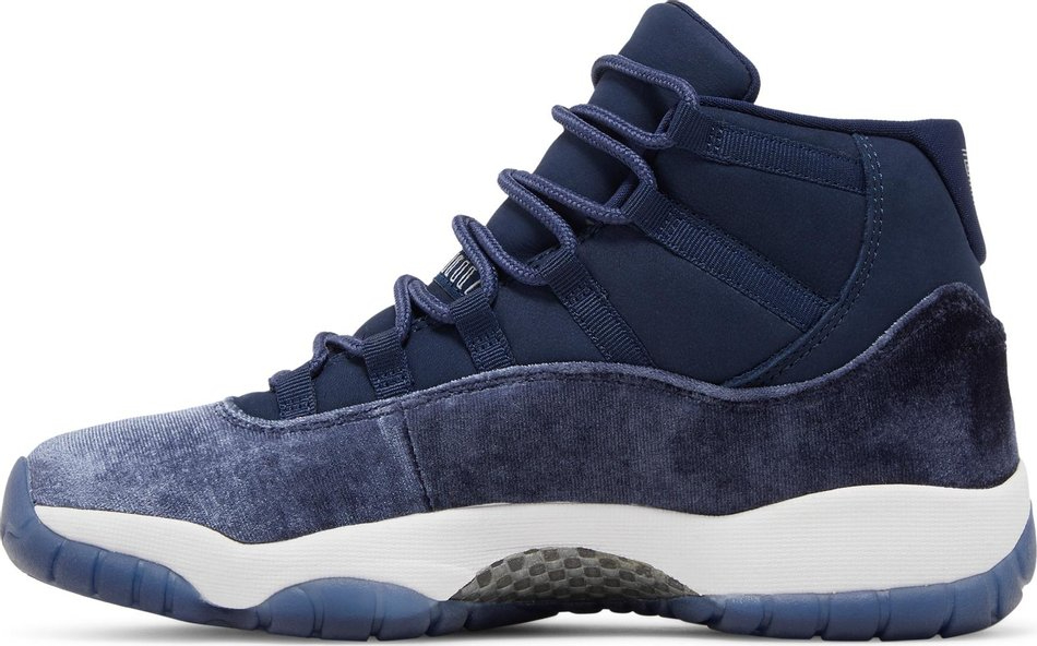 Wmns Air Jordan 11 Retro 'Navy Velvet' AR0715-441