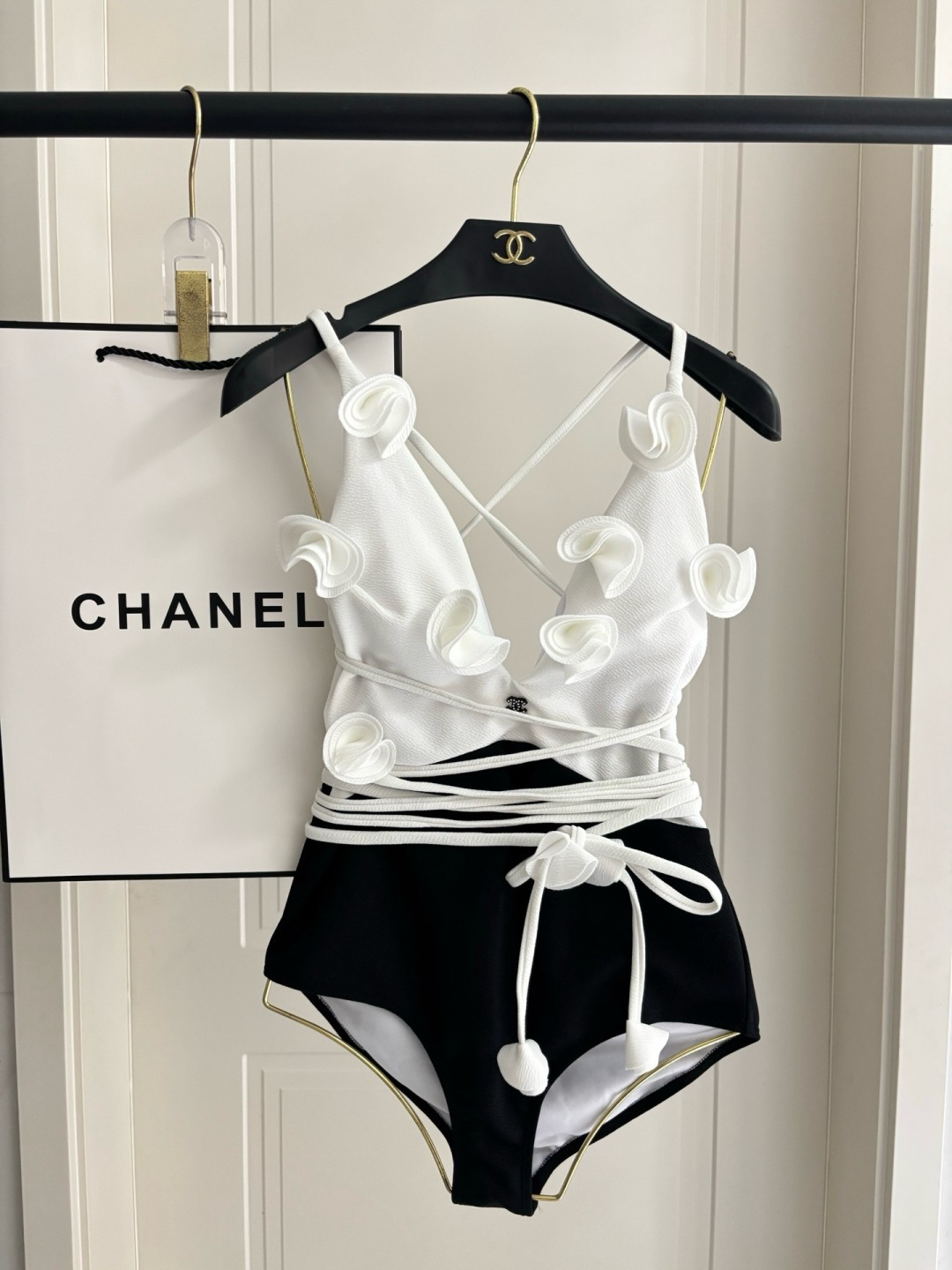 Chan New swinsuit