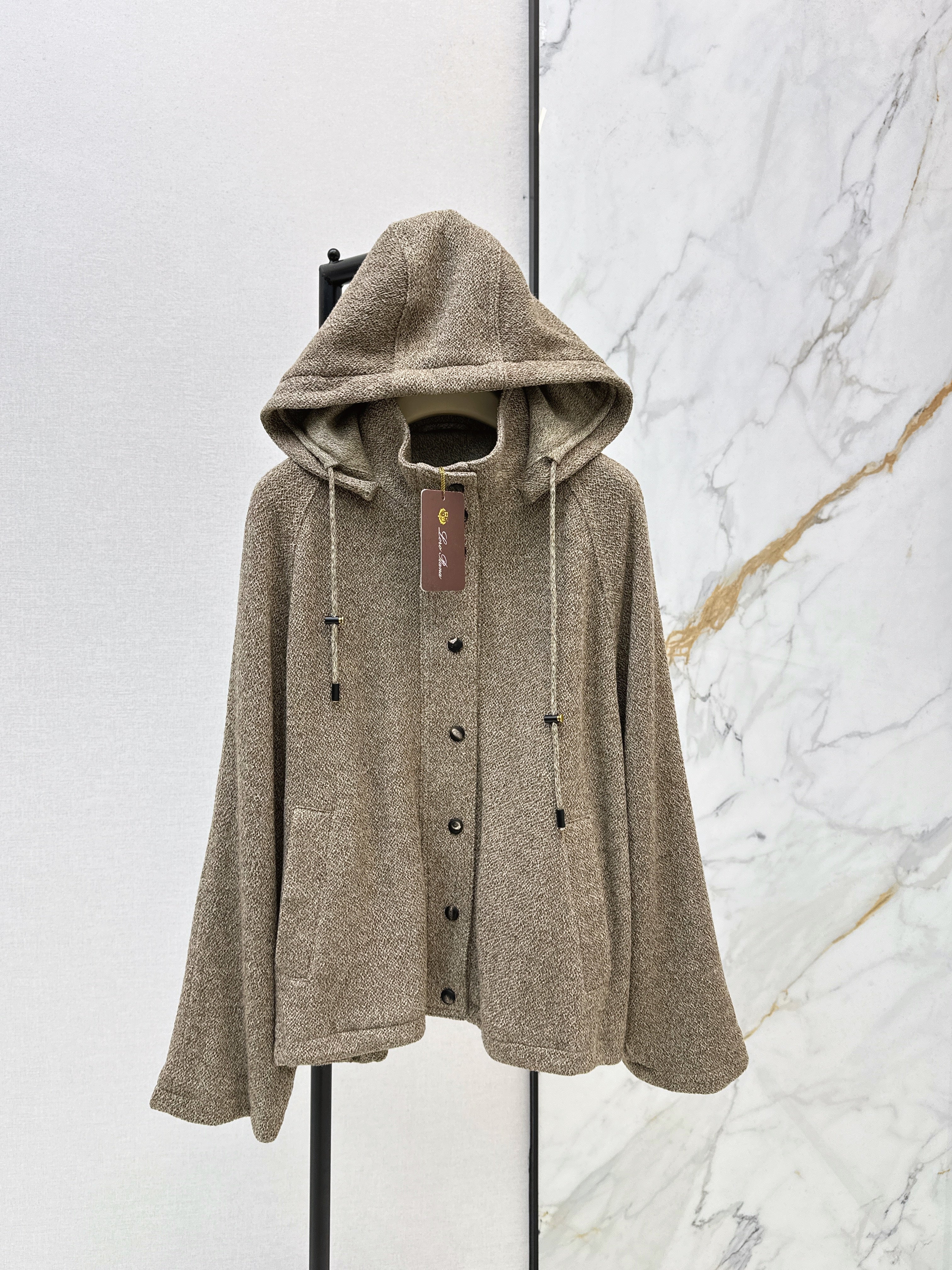 Loro NEW hooded jacket