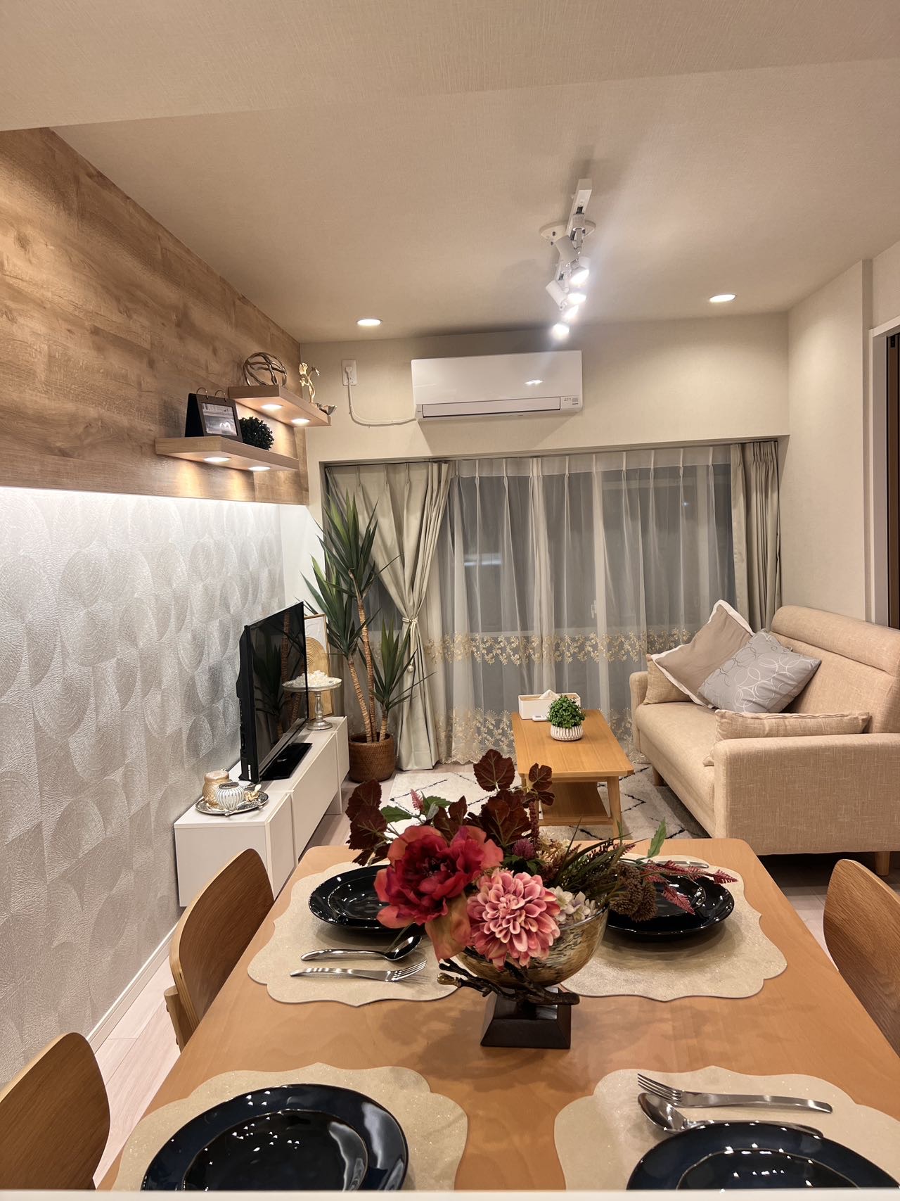 悅榕商旅 兩室一廳 2張雙人床 可住4人  (熱門房型） 6/10 一晚 4人