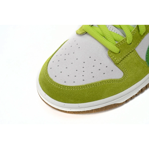 Nike SB Dunk Low 