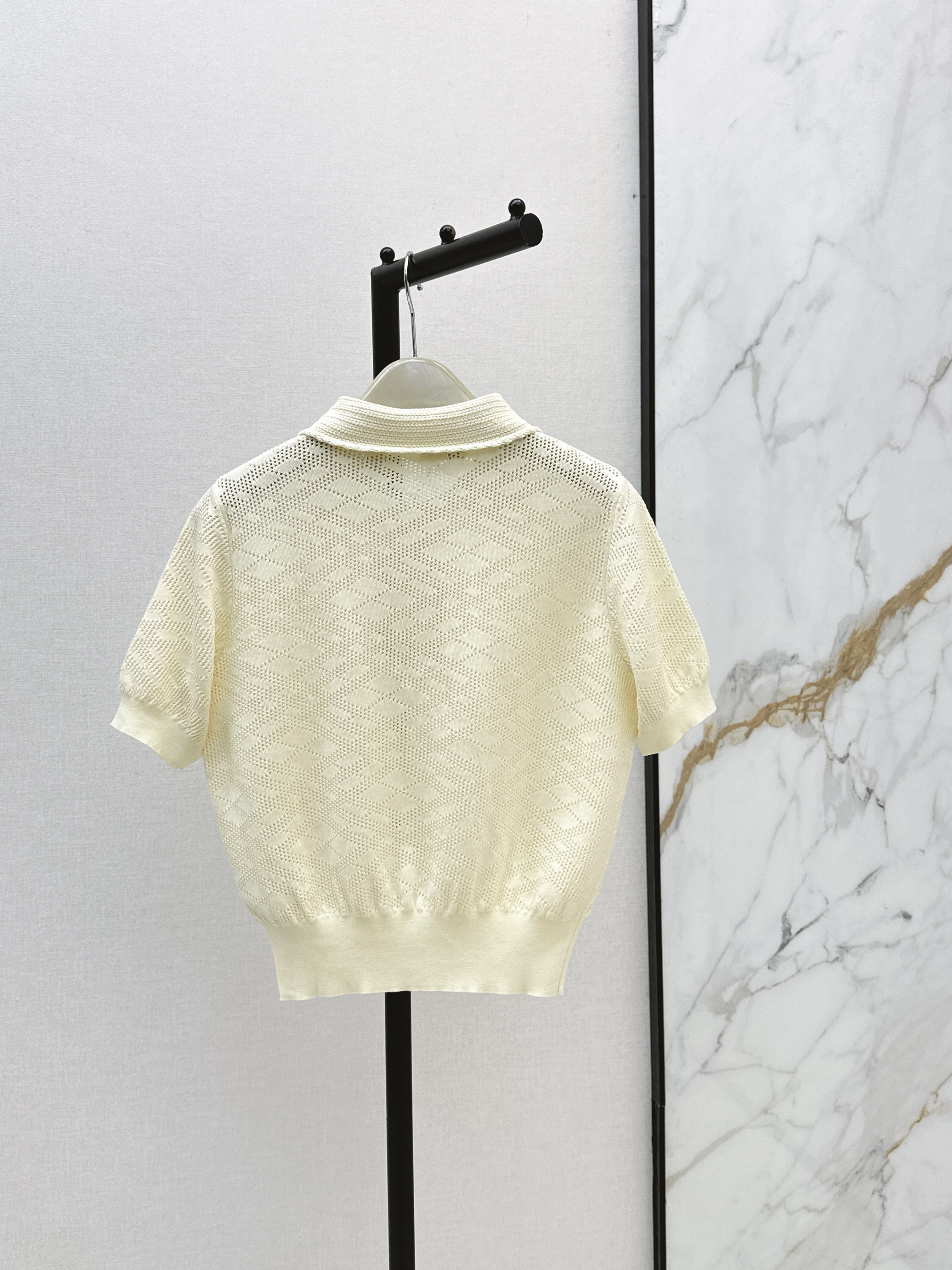 Bur New Plaid Jacquard Knit Sweater