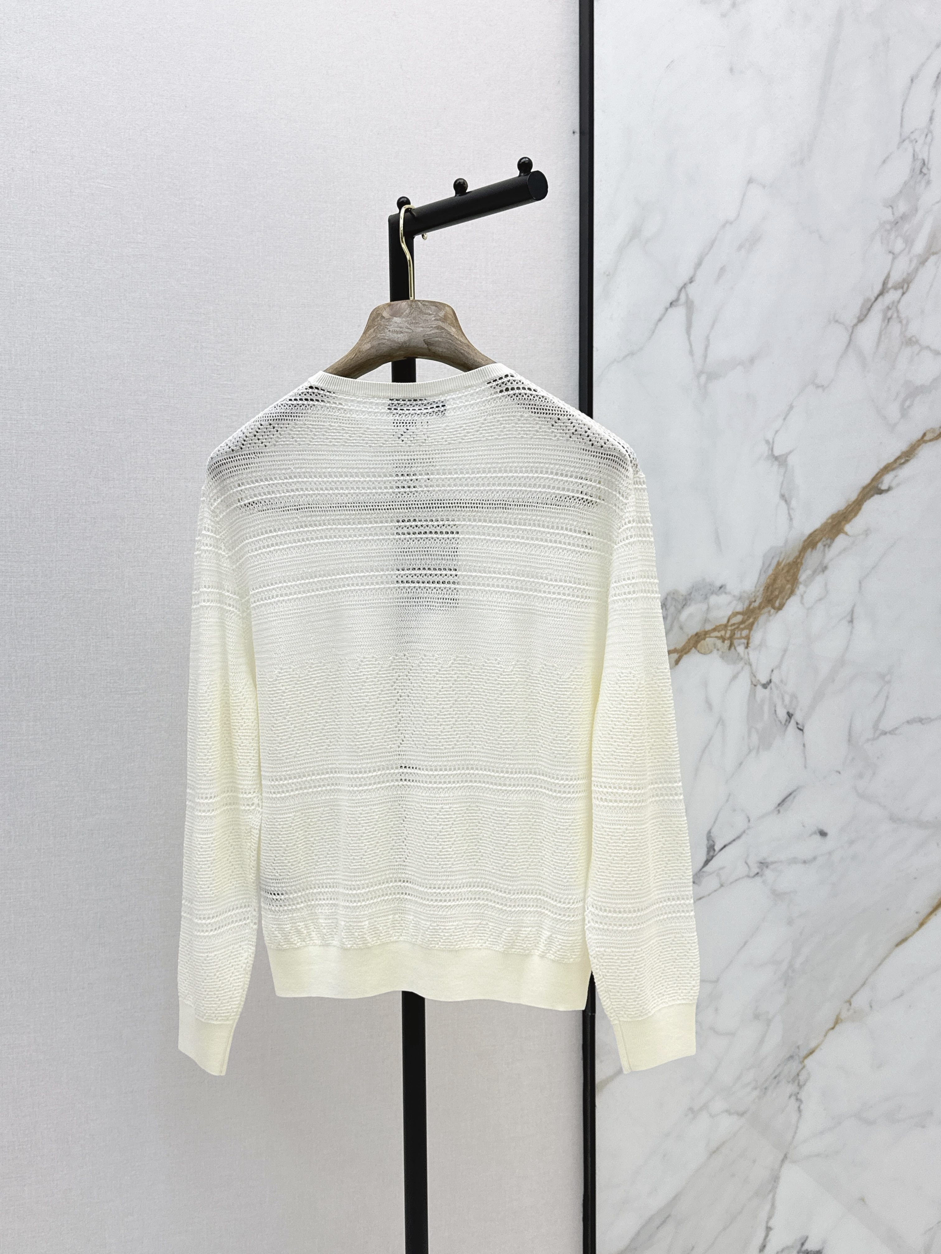 Loro New Openwork Knitwear