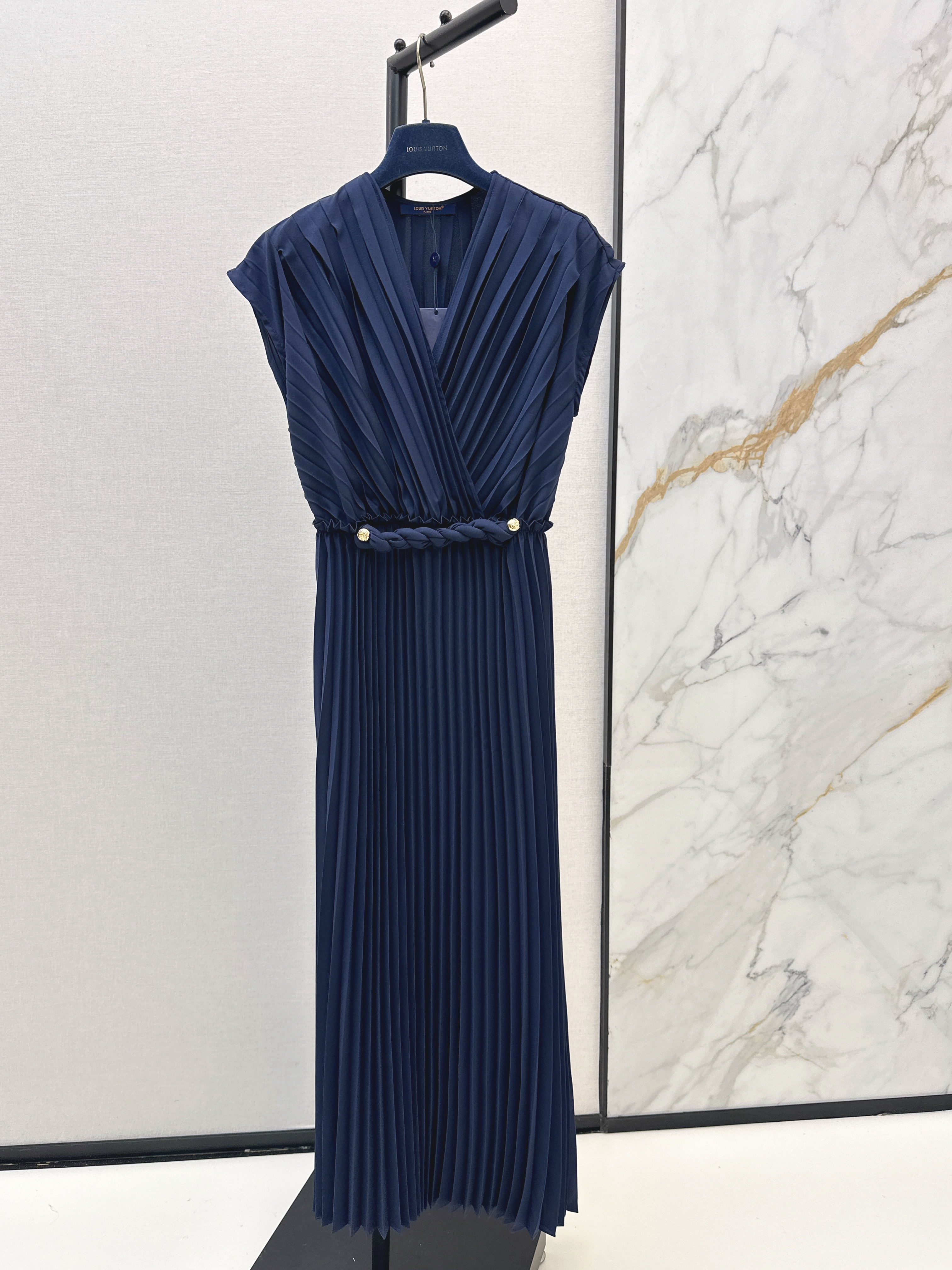 Louis New Pleated dress