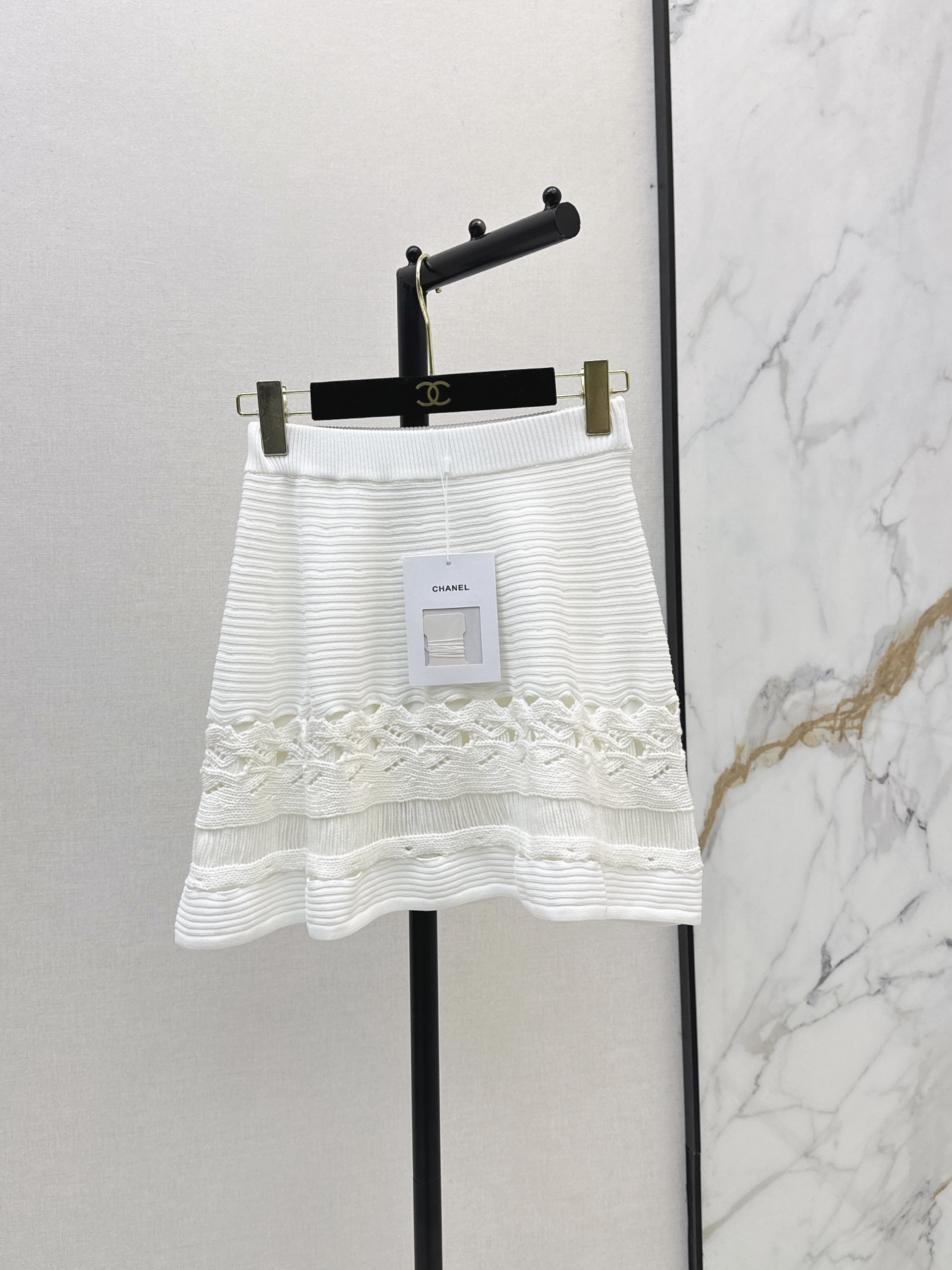 Chan New Hollow-knit skirt