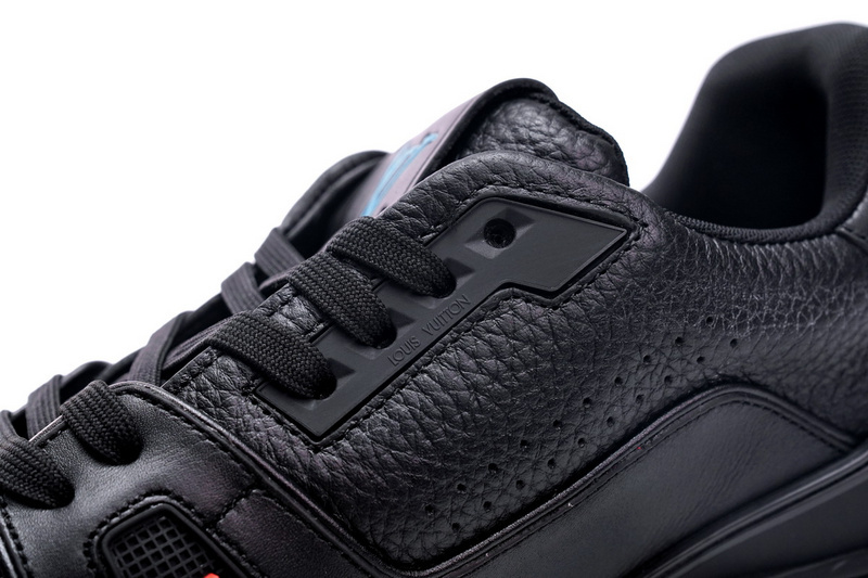 Pkkicks God Batch LOUIS VUITTON Trainer Black Litchi Pattern FD0226