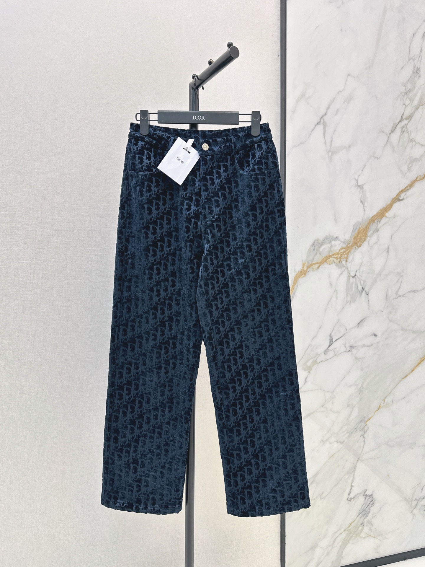 CD New Straight-leg jeans