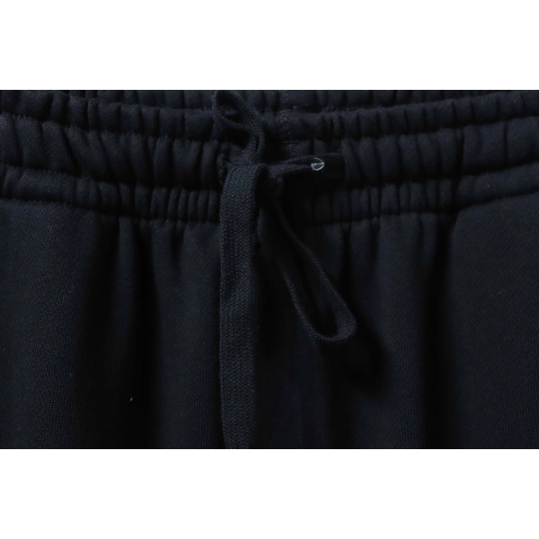 Alo Yoga Cuffed Sweatpants black