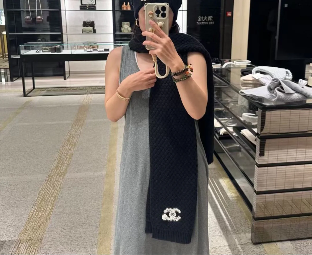 CHAN New Cashmere Scarf