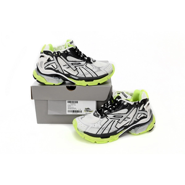 Balenciaga Runner Black white, and Yellow 677402 W3RBP 1093