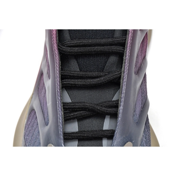 adidas Yeezy 700 V3 Fade Carbon GW1814