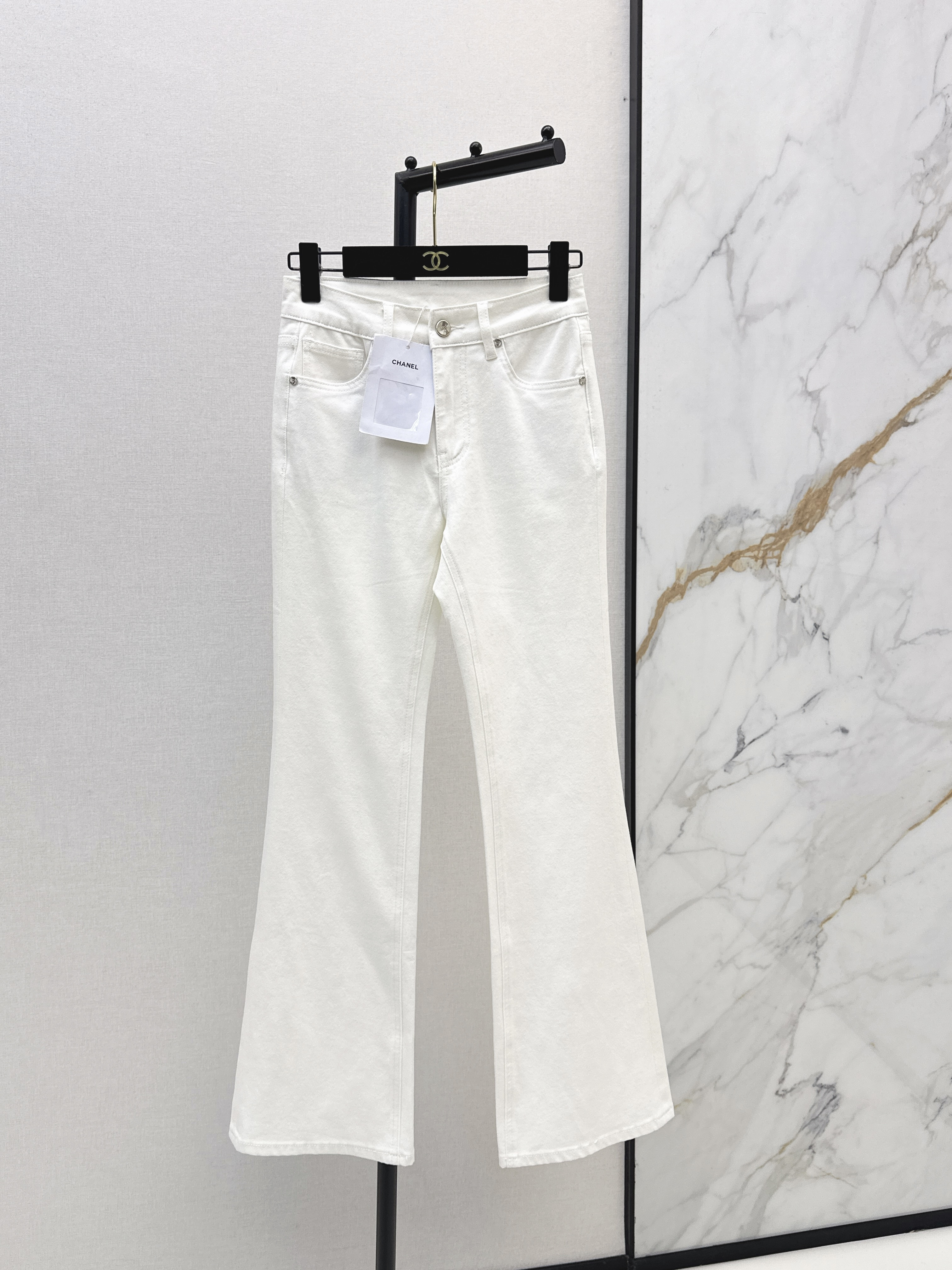 Chan New Slim-fit bootcut jeans