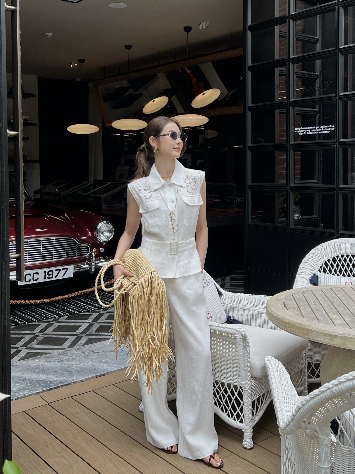 Loro New embroidered vest