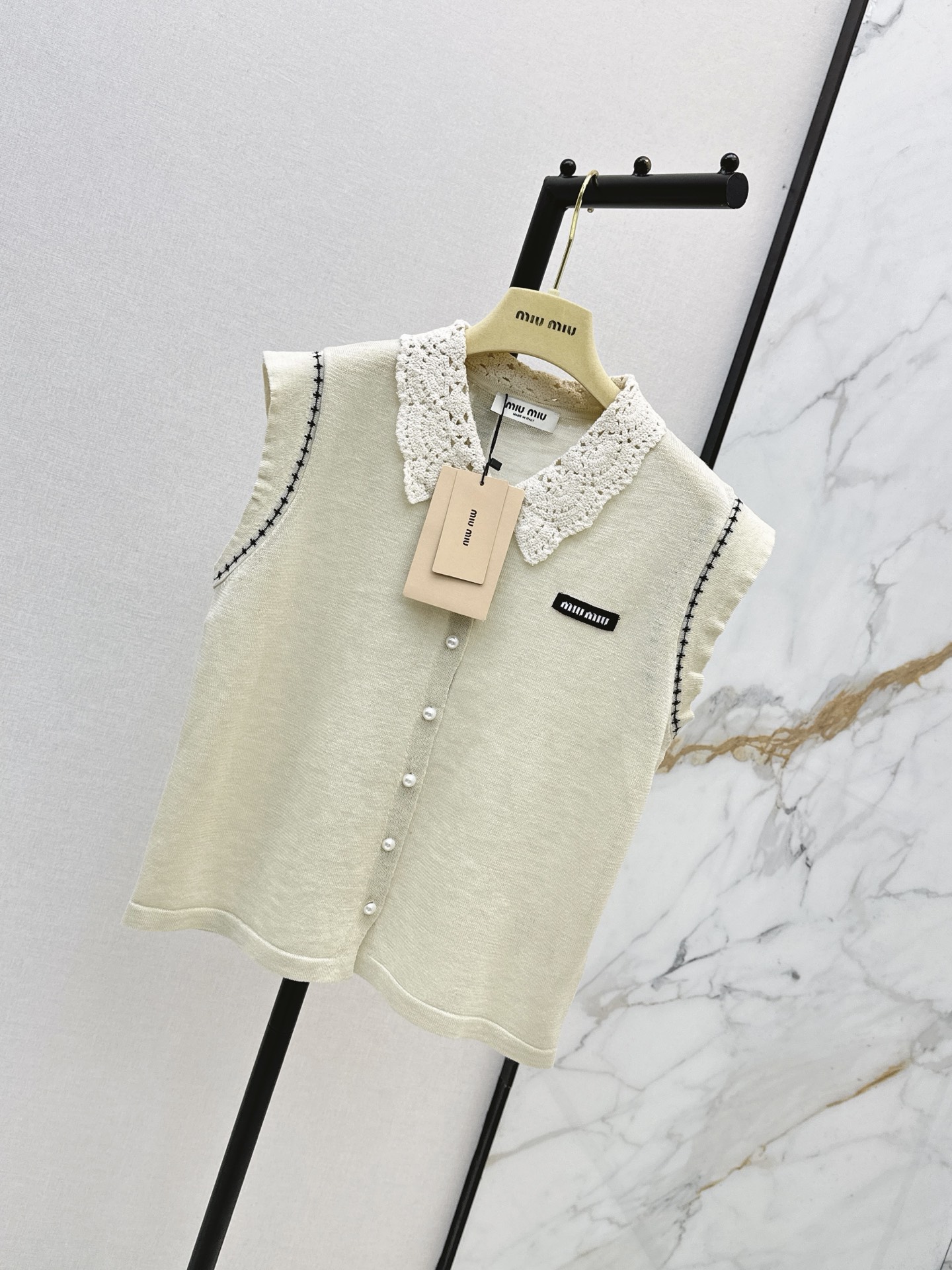 Miu New Sleeveless knitwear