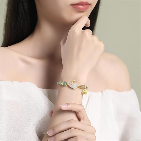 T60P-Jade Beaded Bracelet with Decorative Charm