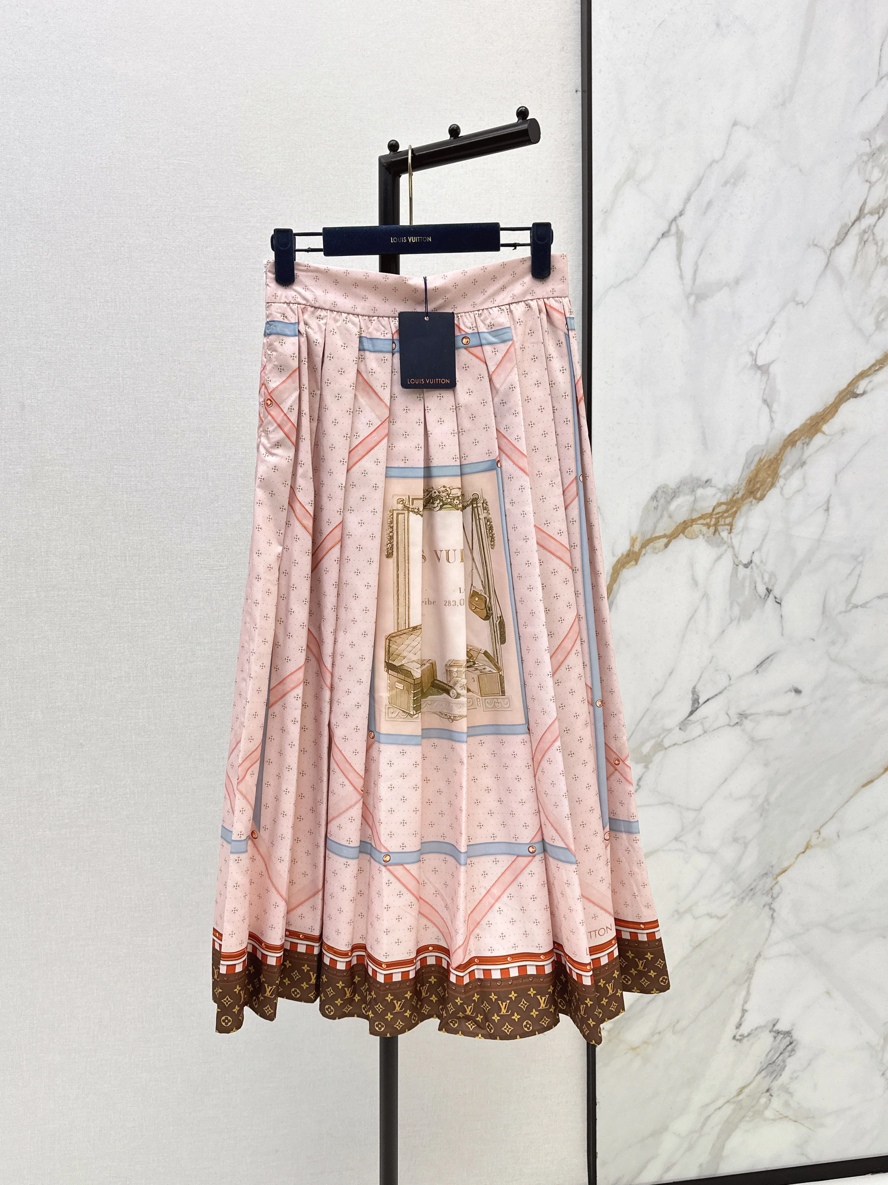 Louis NEW print skirt