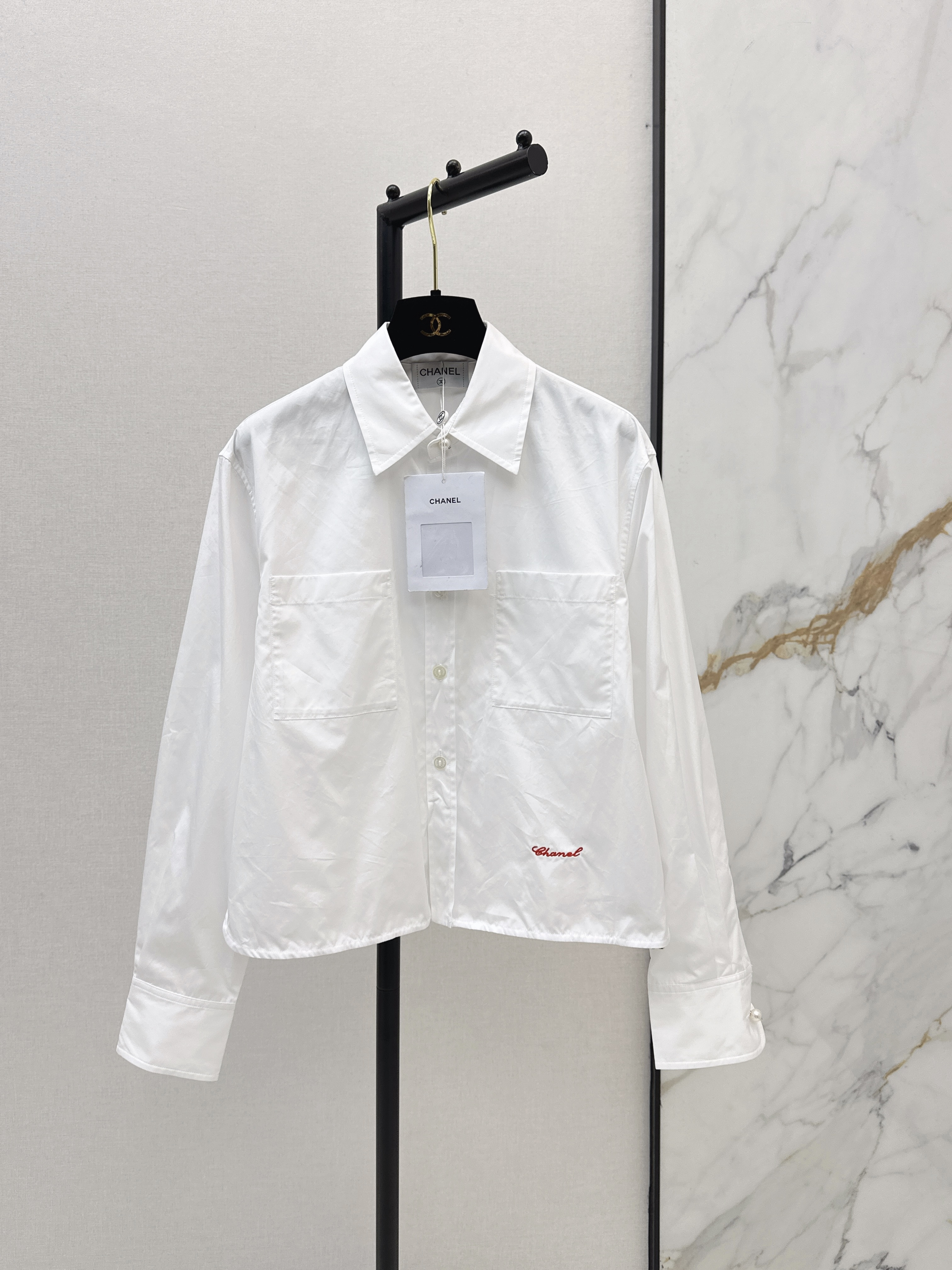 Chan New cropped shirt