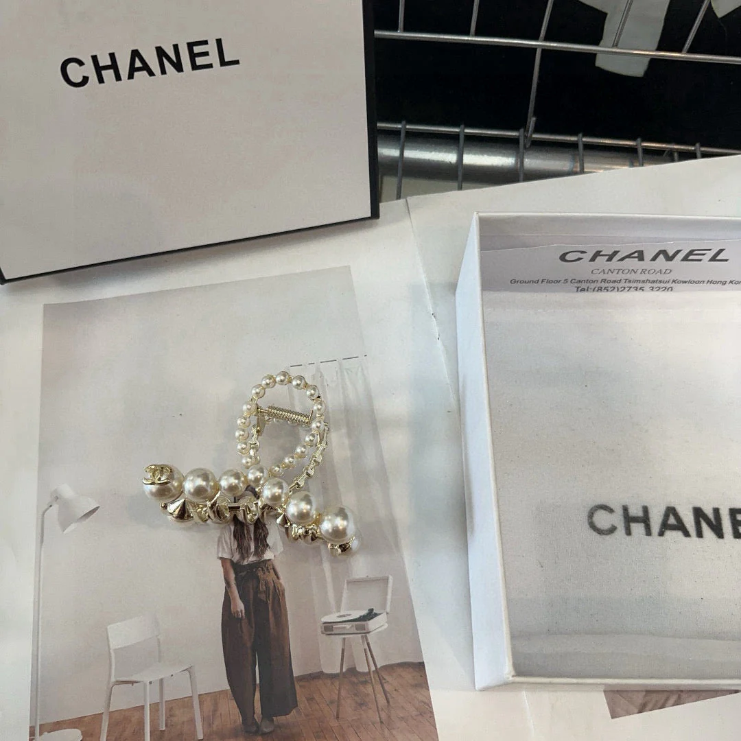 Chan The latest popular style of small fragrance, heavy-duty pearl gripper