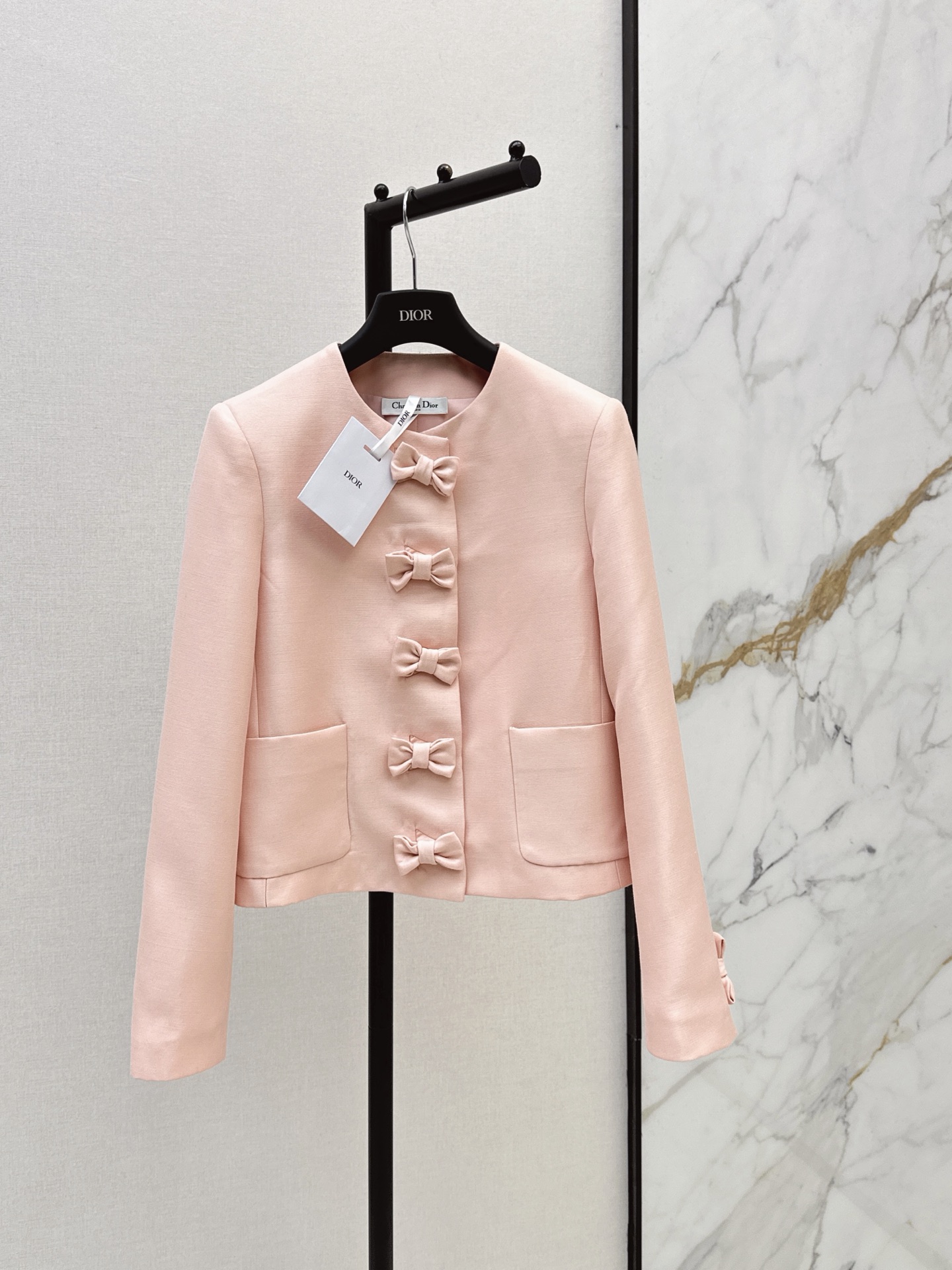 CD New Bow Tie Round Neck Coat