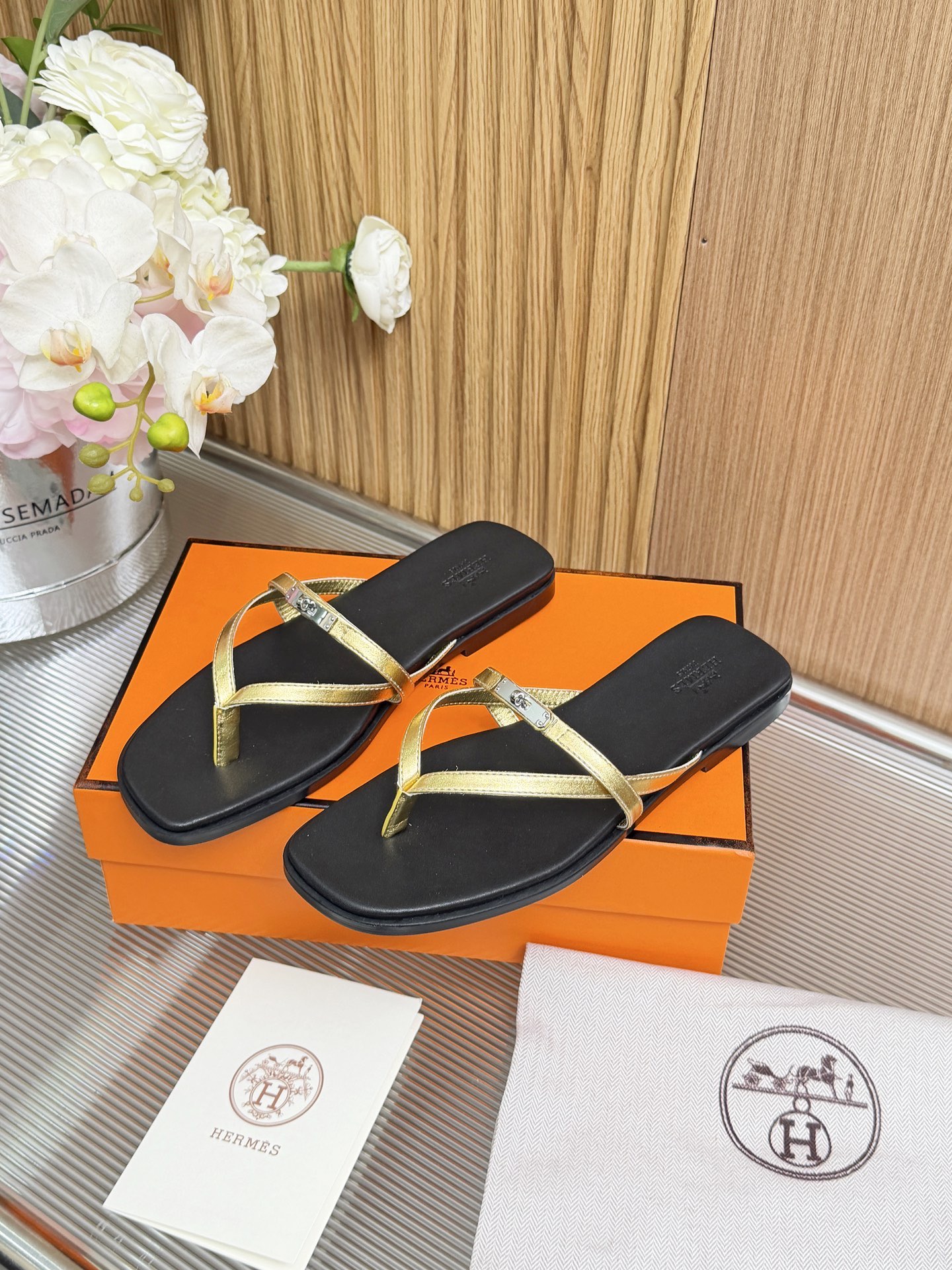 Loew New Patent leather slippers