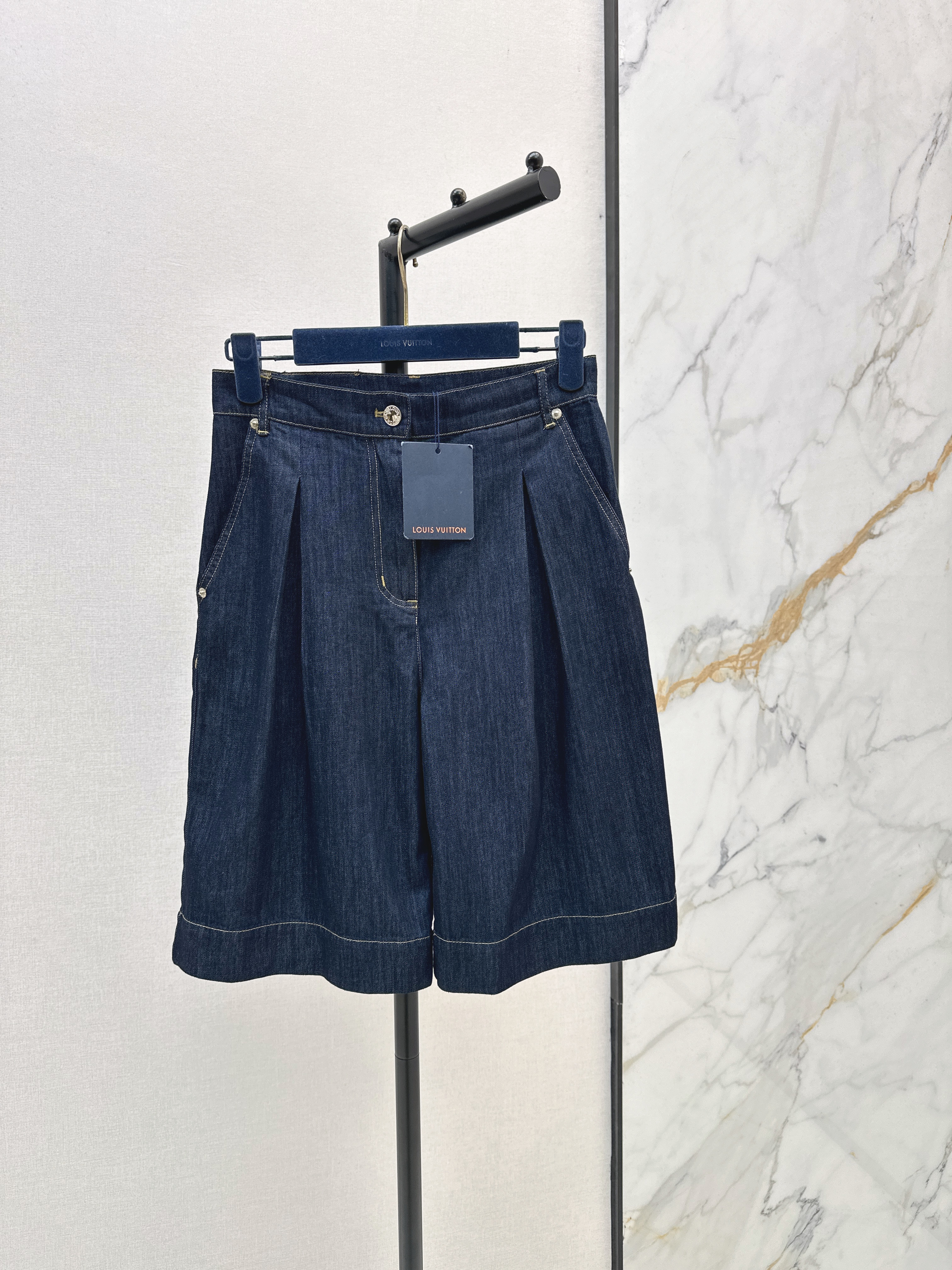 Louis New Denim shorts