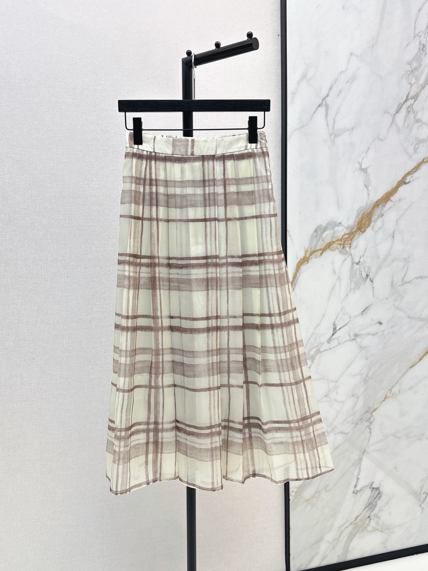 Brun New plaid skirt