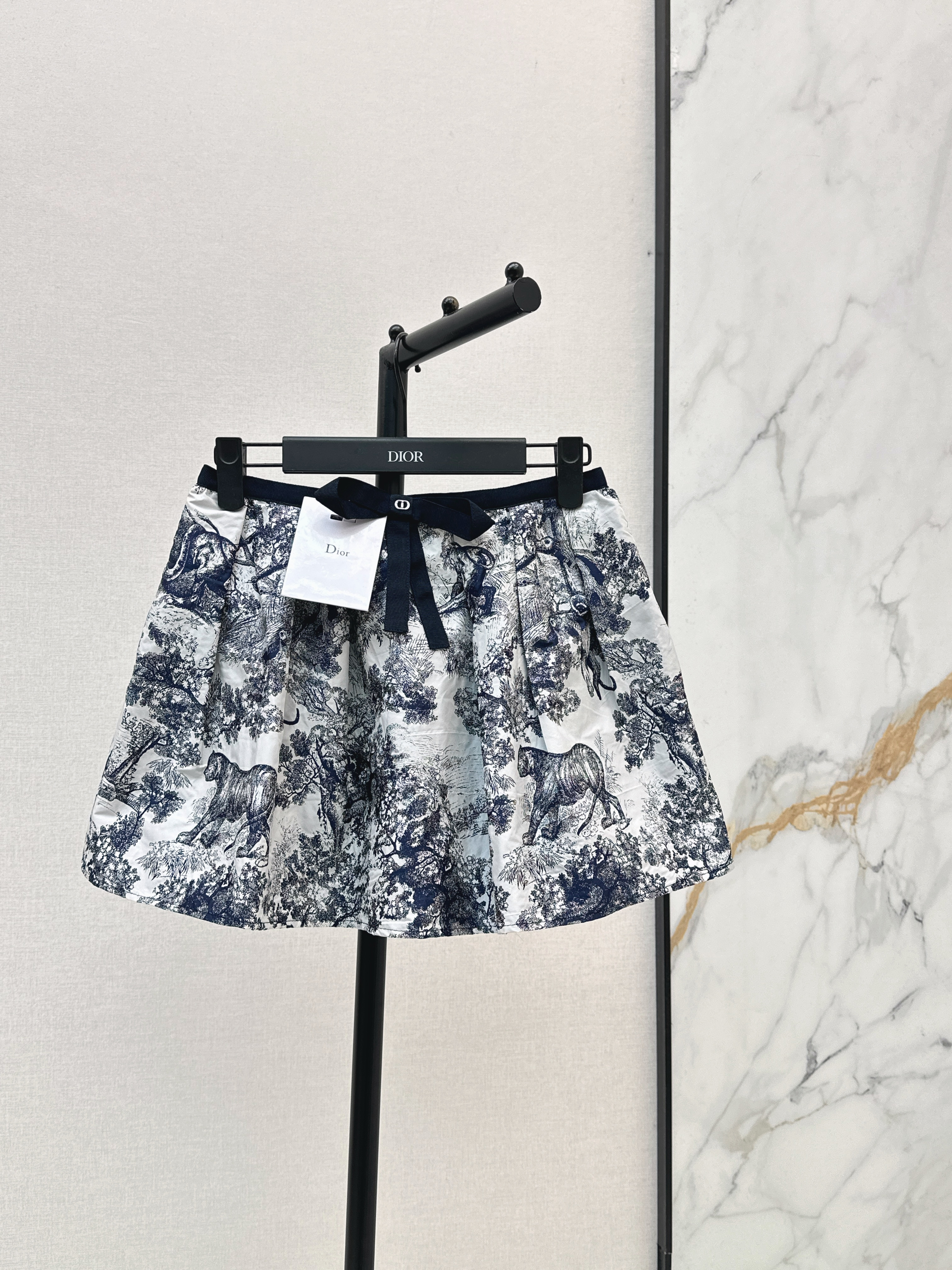 CD New retro jungle print skirt