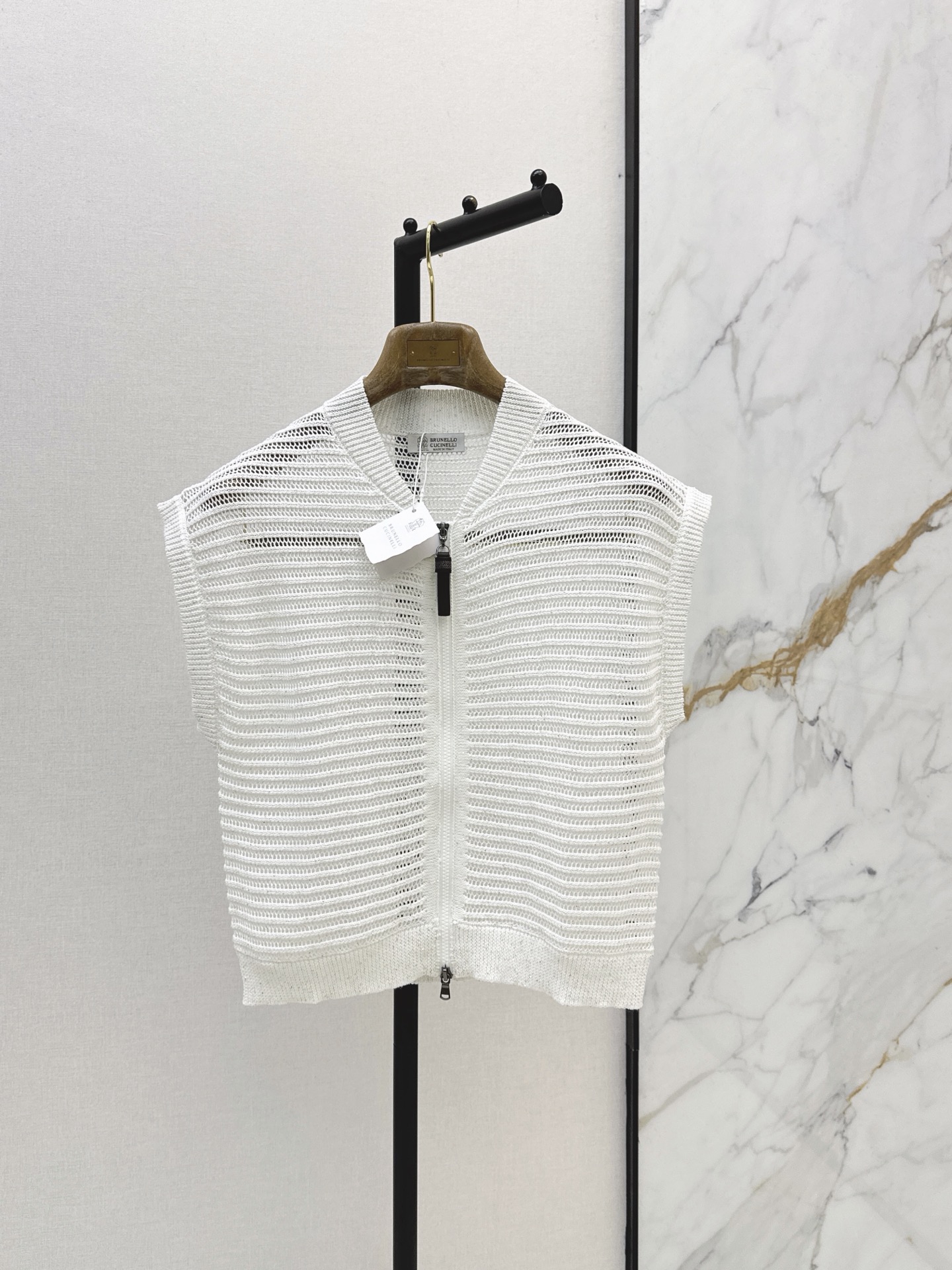 Brun New Hollow-out Knit Cardigan