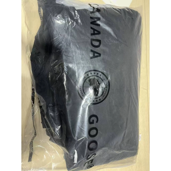 Canada Goose Black Label Wyndham Parka Black
