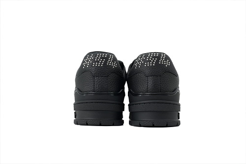 Pkkicks God Batch Louis Vuitton Sneakers Black rivets (NFC)