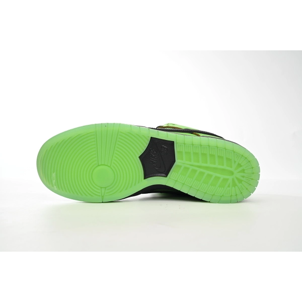 The Powerpuff Girls x Nike SB Dunk Low “Buttercup” FZ8319-300