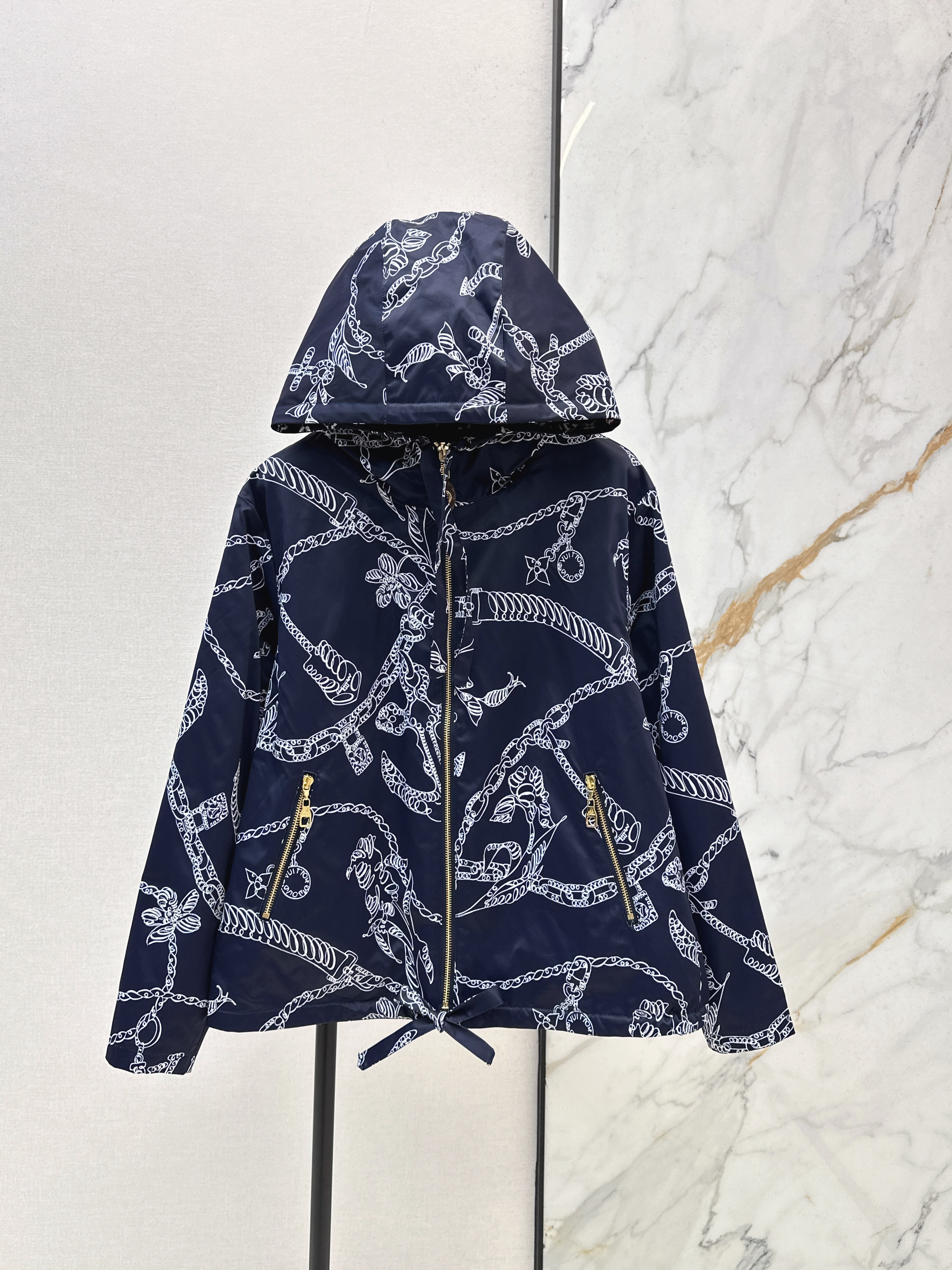 Loui New reversible print jacket