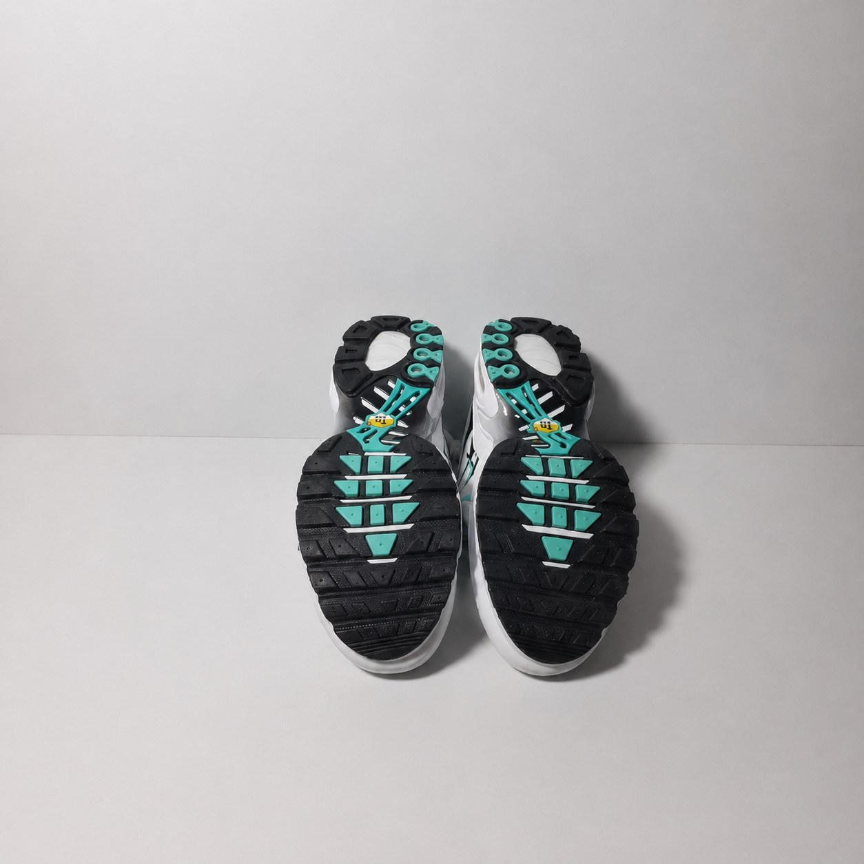 Nike Air Max Plus Hyper Jade