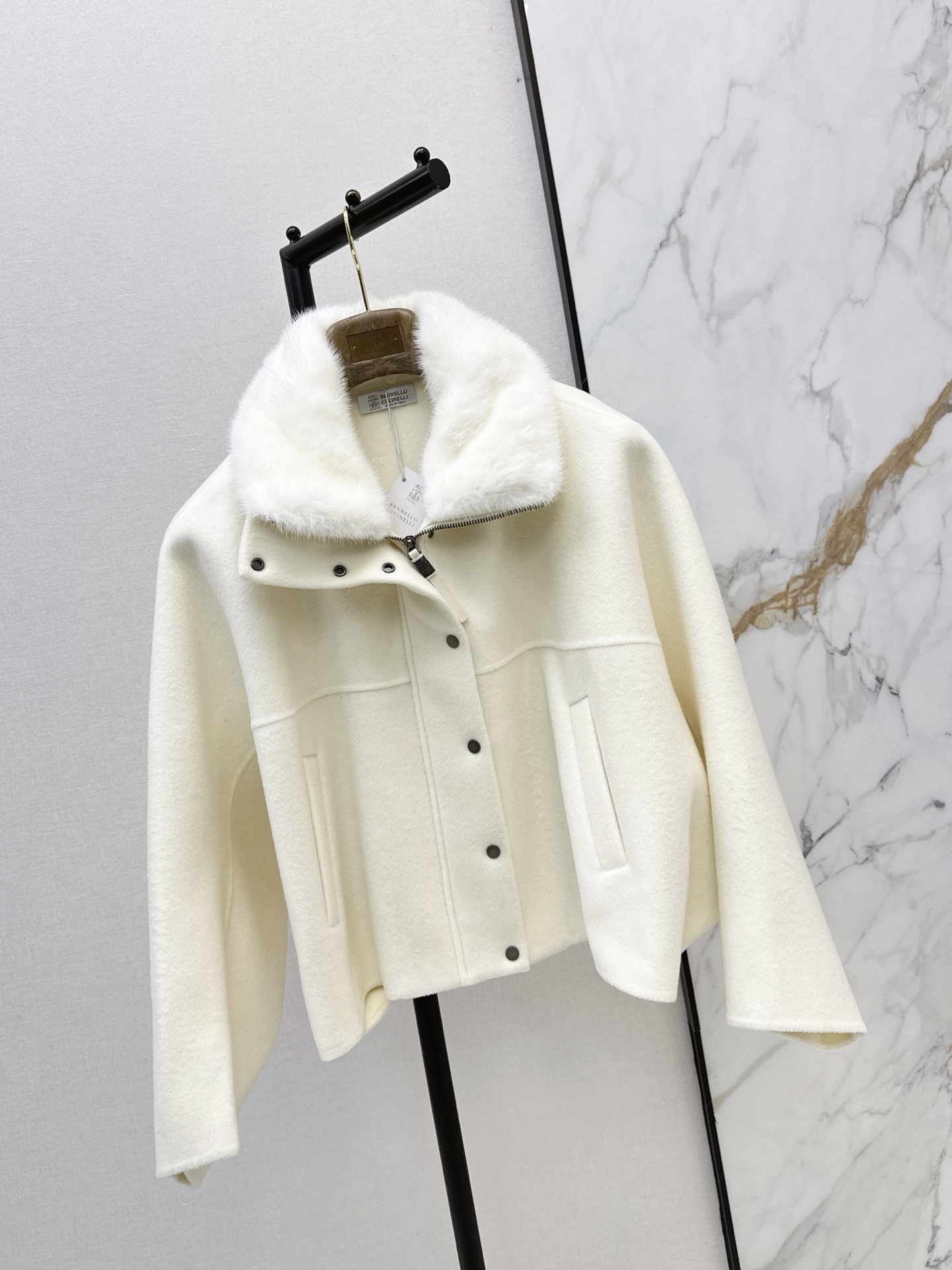 Brun New Mink Fur Collar Jacket