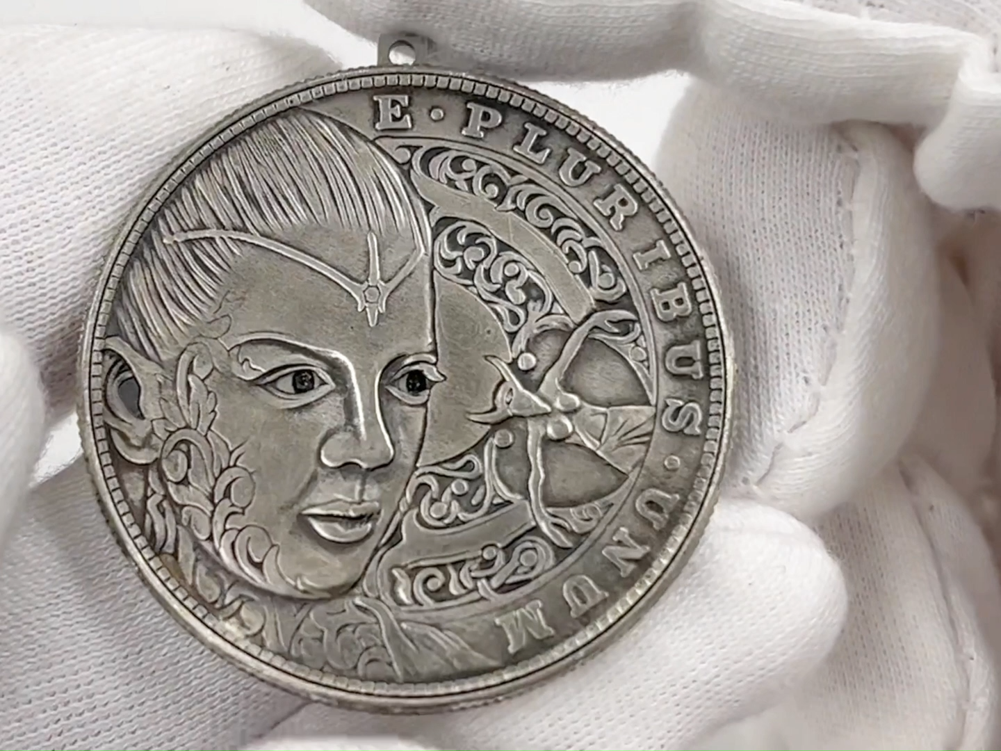 USA Movable Mechanical Coin The Queen's Eyes Moving Amazing Art Roman Booteen Hobo Nickel Morgan Dollar Collectible Creative Gift Handmade Commemoration Coin