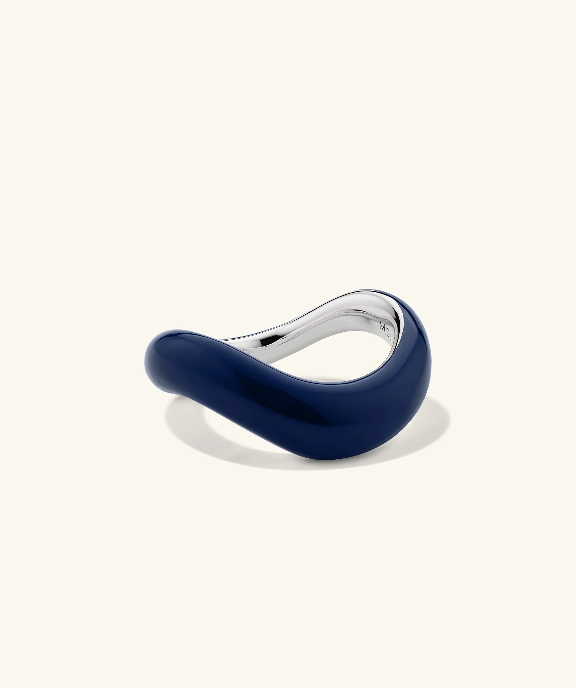 Dôme Figure Ring