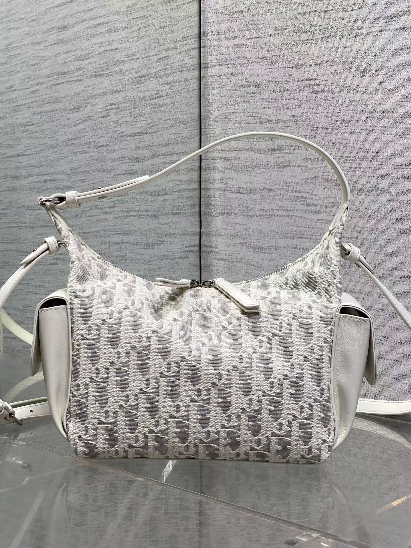 CD New BAG