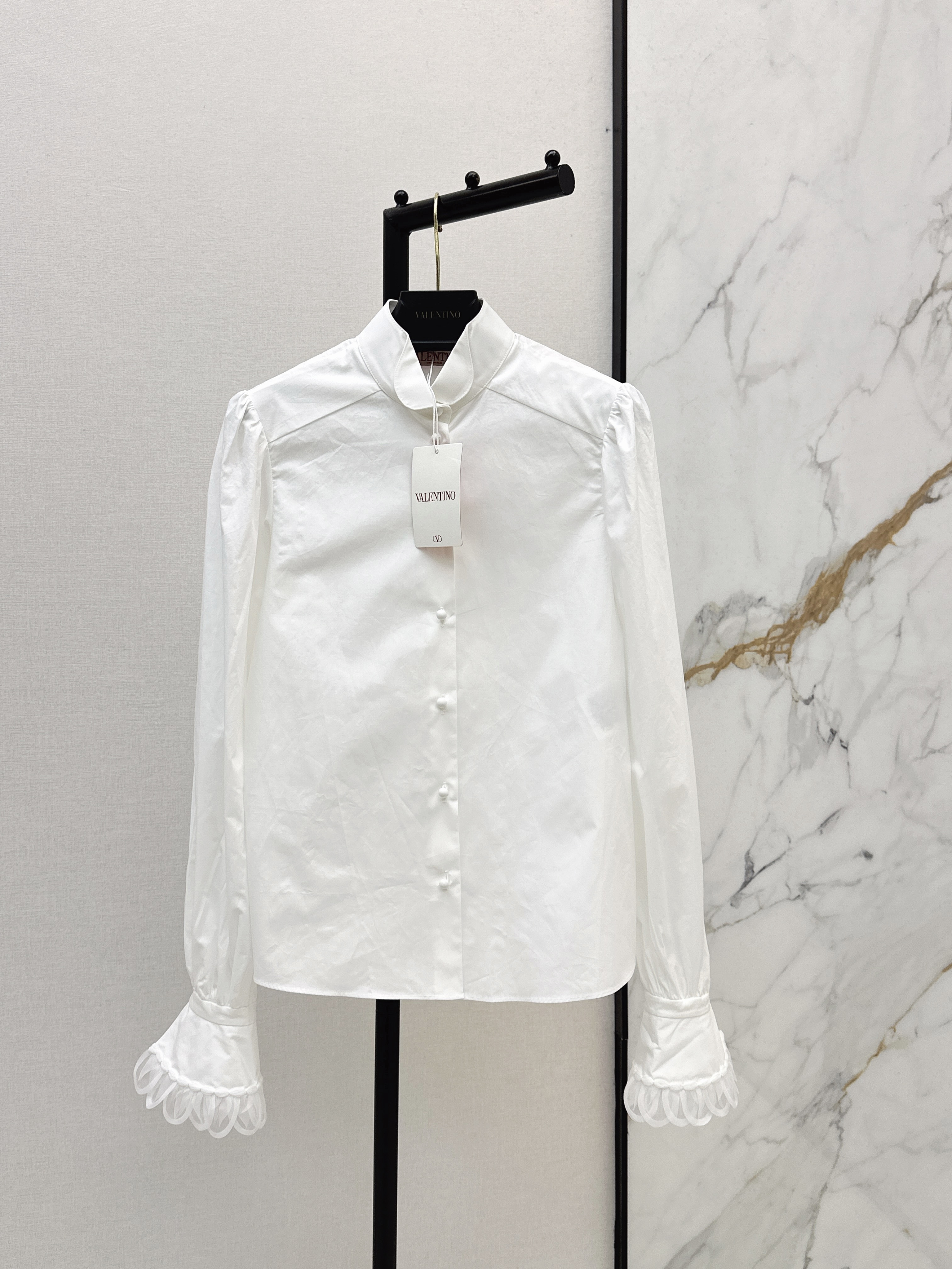 Val New lace shirt