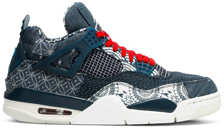 Air Jordan 4 Retro SE 
