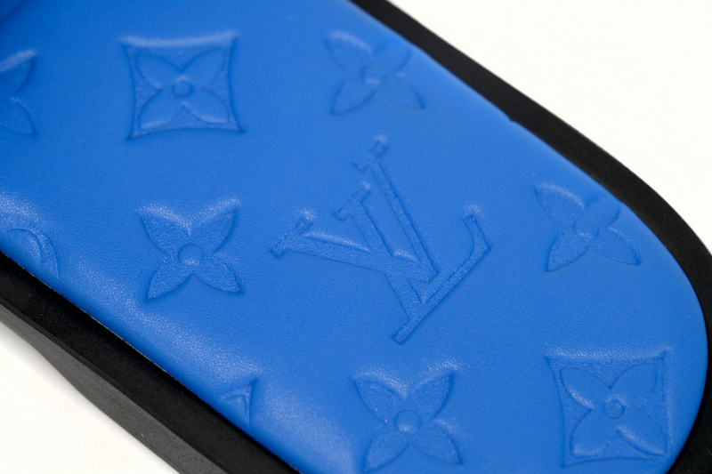 Pkkicks God Batch LOUIS VUITTON Oasis Blue Leather Surface