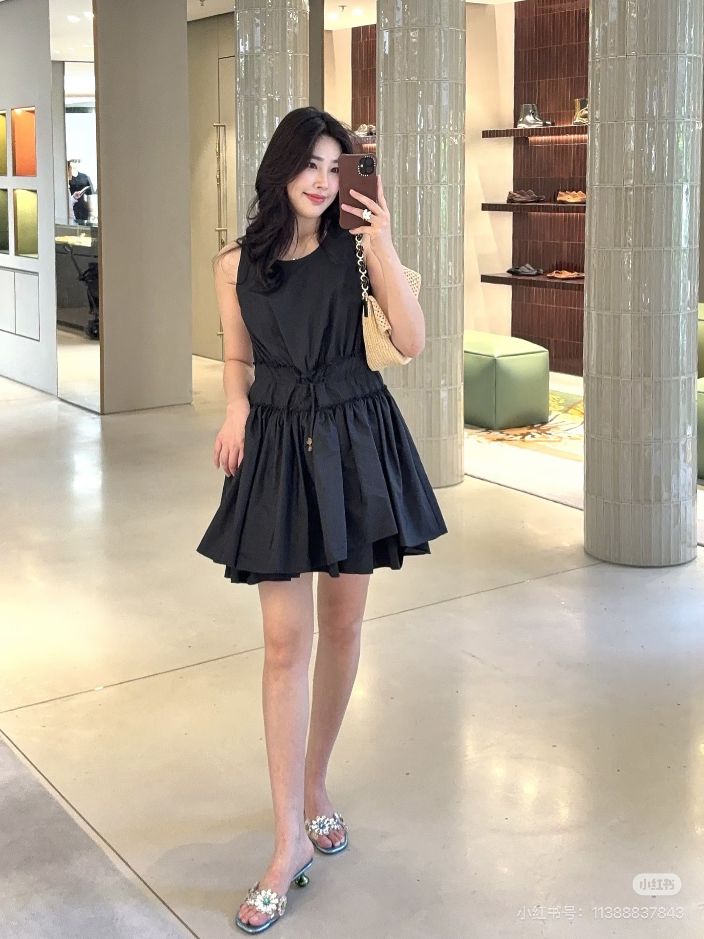 Loe New drawstring embroidered dress