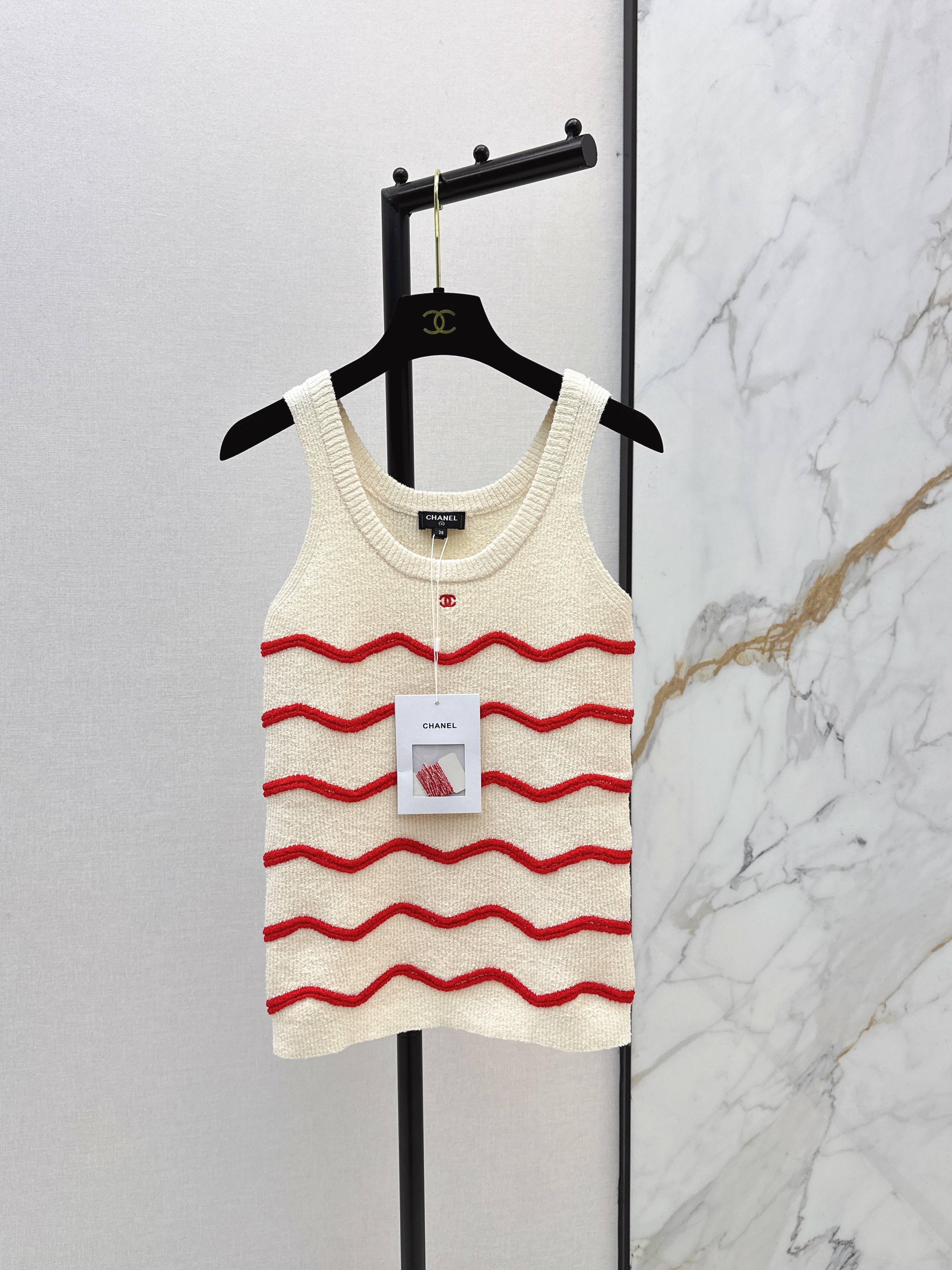 Chan New Striped knitted vest