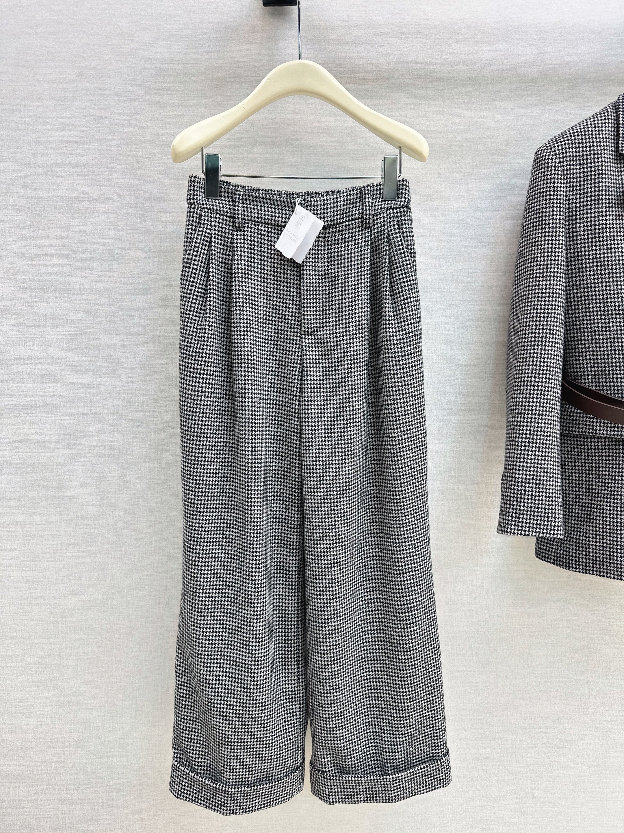 Brun NEW houndstone suit pants
