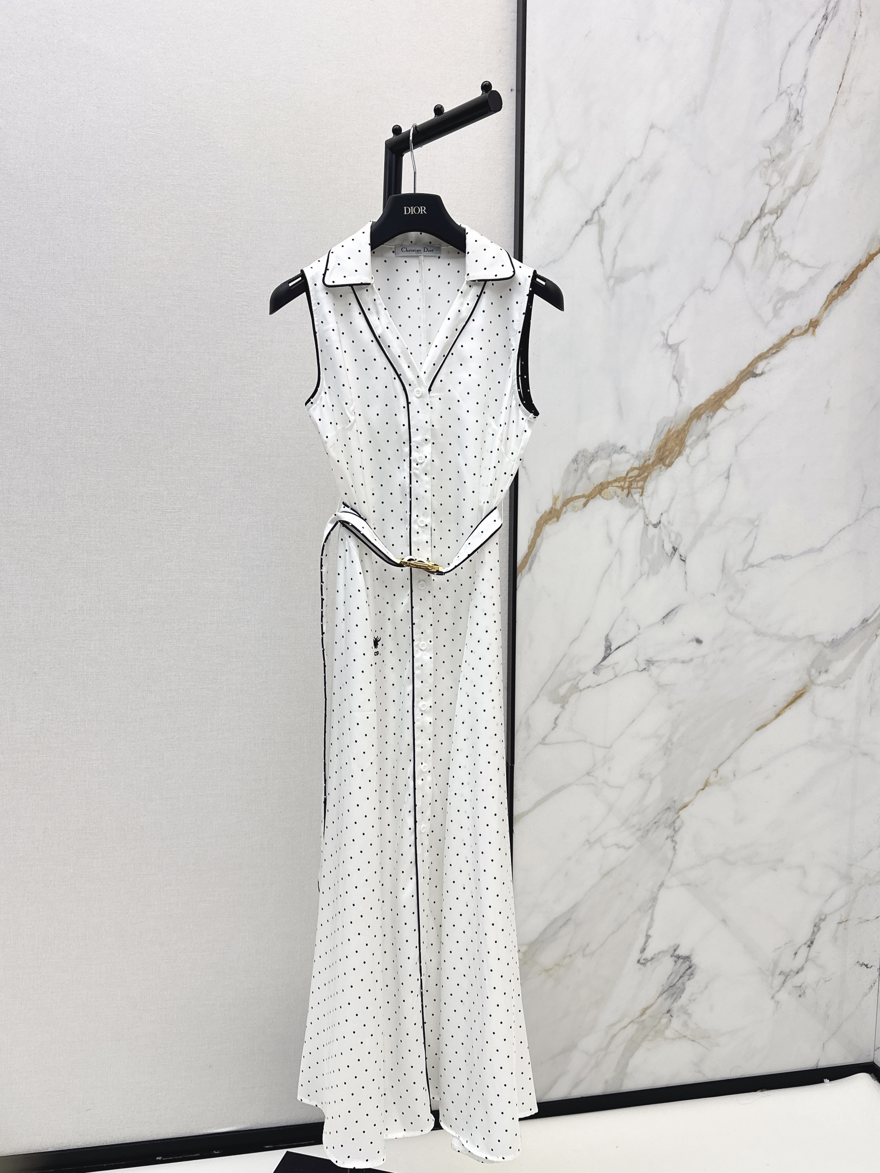 CD New Sleeveless printed dress