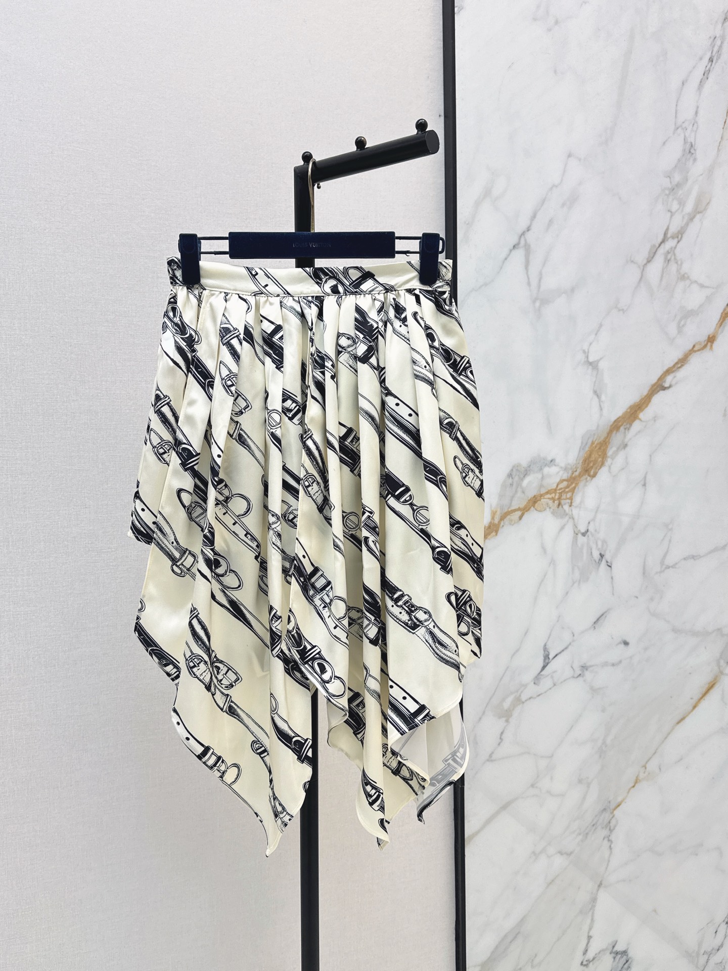 Louis New printed irregular skirt