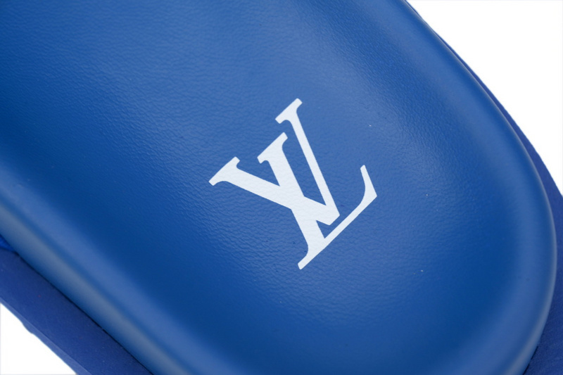 Pkkicks God Batch LOUIS VUITTON Miami flocked blue